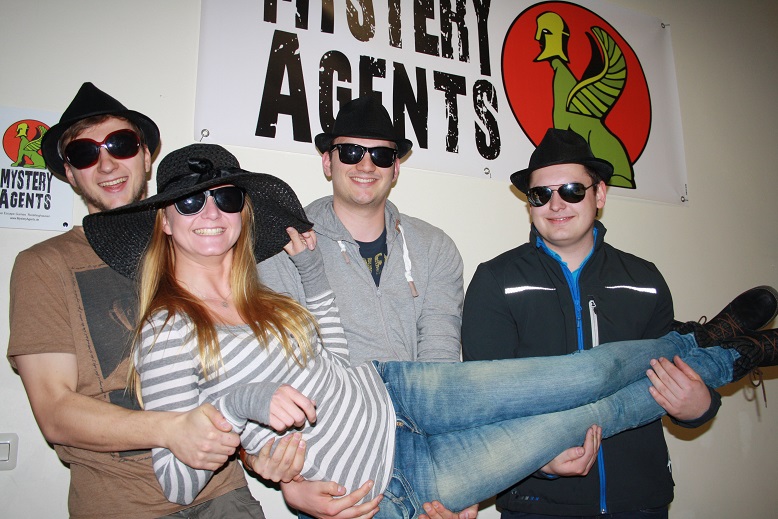 1612_Mystery_Agents_Team (7)